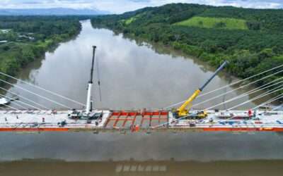 Construcción del Puente Huallaga